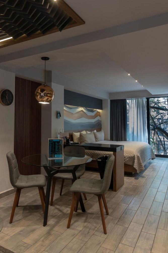 Mine Aparthotel *
